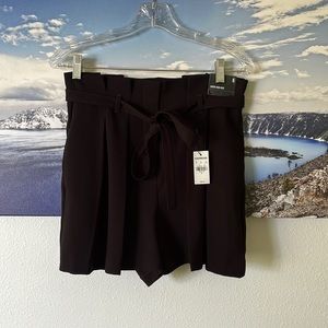 Express NWT Super High Rise Short